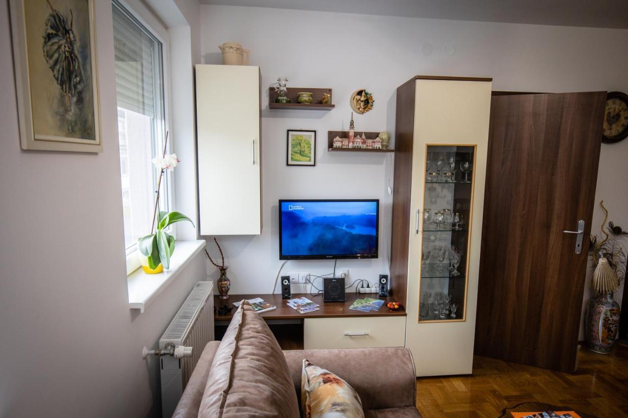 Crystal Apartment Subotica Buitenkant foto