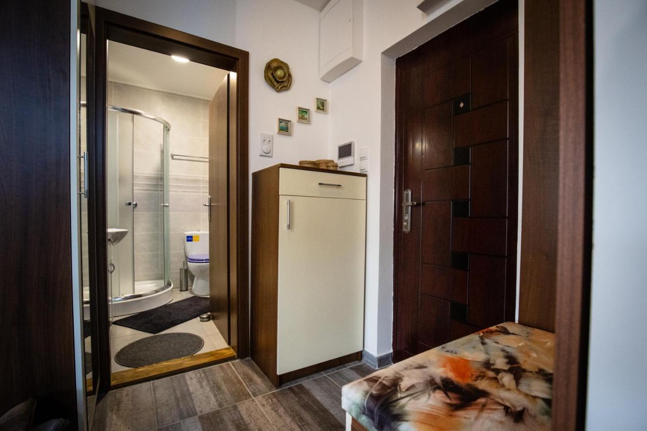 Crystal Apartment Subotica Buitenkant foto